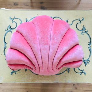 Large Shell Cushion - Pink