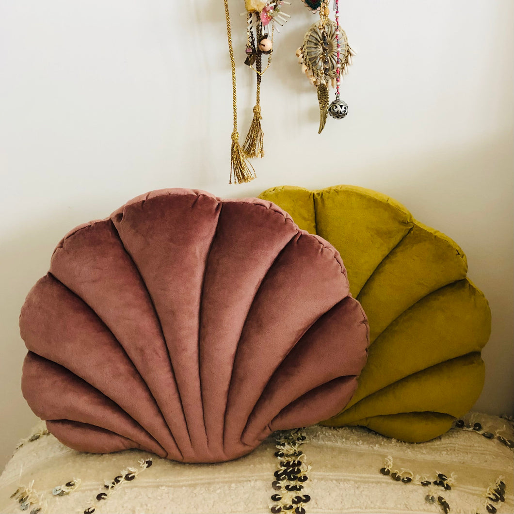Shell Cushion - Antique Rose